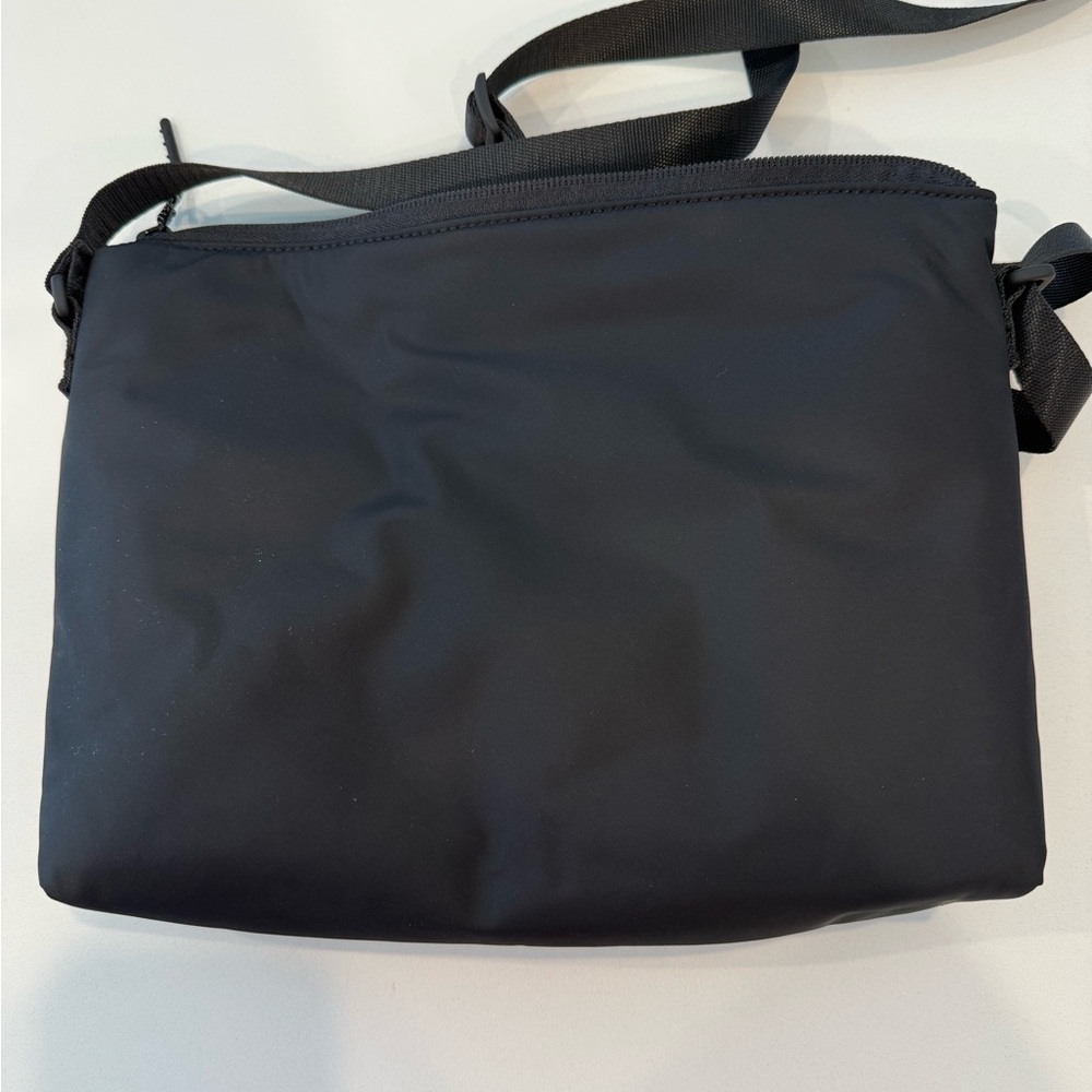 lululemon athletica Black Messenger Bag - Picture 3 of 5